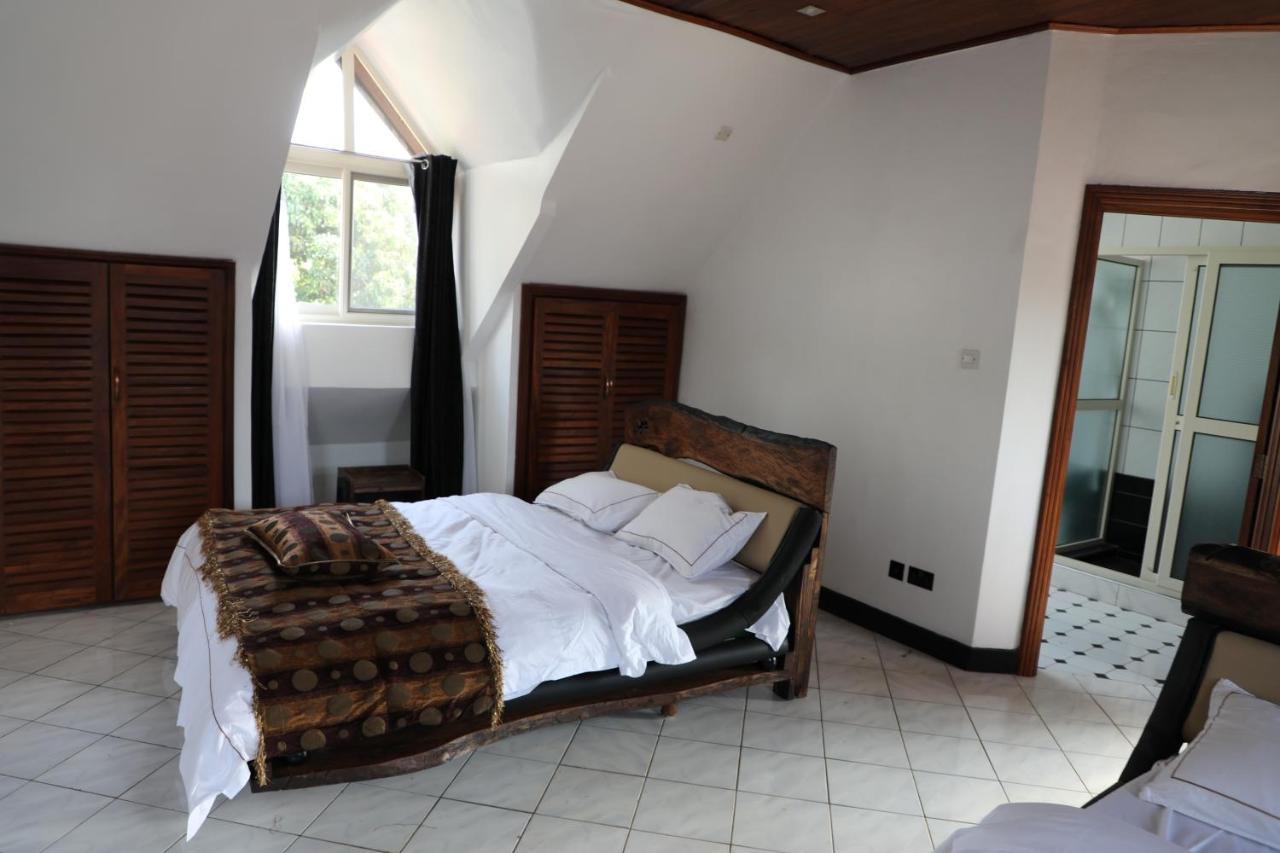 Stallion Place - Bed And Breakfast Καμπάλα Εξωτερικό φωτογραφία
